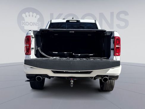 Used 2025 RAM 1500 Limited AWD/4WD image 26