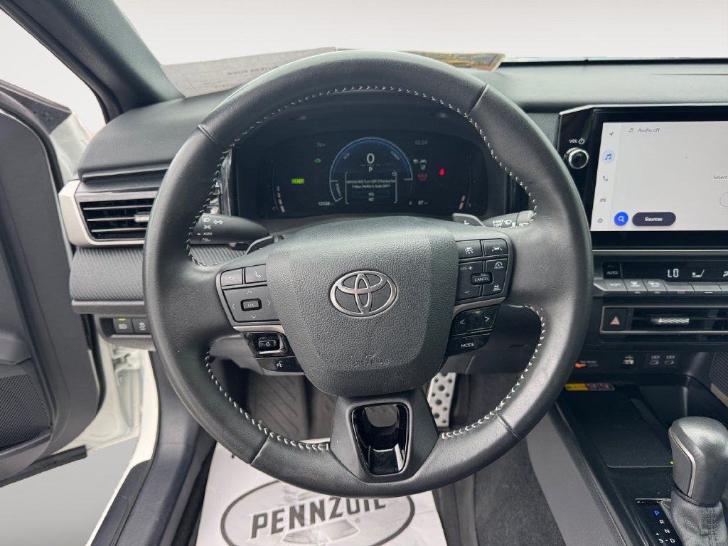 Used 2025 Toyota Camry SE w/ Multimedia Upgrade Package FWD image 12