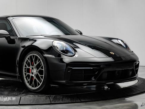 Used 2020 Porsche 911 Carrera 4S image 21