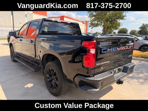 Used 2020 Chevrolet Silverado 1500 Custom w/ Custom Value Package RWD image 2