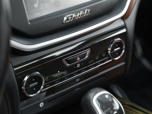 Used 2015 Maserati Ghibli S Q4 AWD/4WD image 13