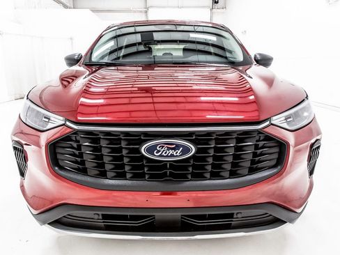Used 2023 Ford Escape Active w/ Tech Pack #1 FWD image 9
