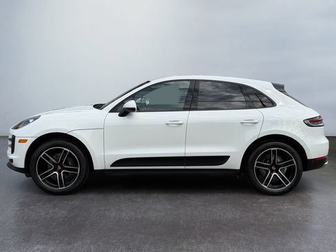 Used 2020 Porsche Macan w/ Premium Package Plus AWD/4WD image 8