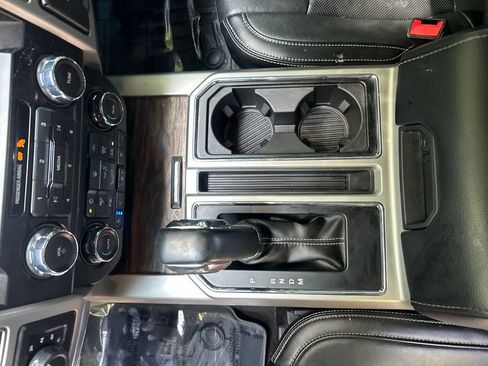 Used 2019 Ford F150 Lariat AWD/4WD image 17