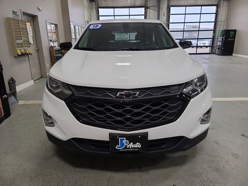 Used 2019 Chevrolet Equinox LT image 3