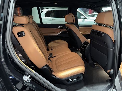 New 2026 BMW X7 xDrive40i w/ M Sport Package image 11