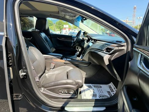 Used 2013 Cadillac XTS Premium FWD image 34