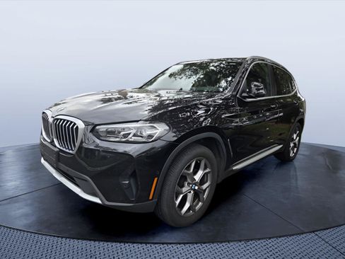 Used 2024 BMW X3 xDrive30i w/ Premium Package AWD/4WD image 3