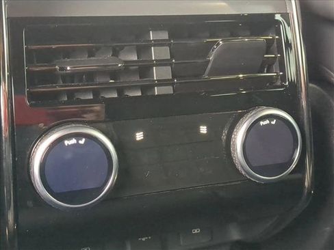 Used 2024 Land Rover Range Rover Sport Dynamic SE image 18