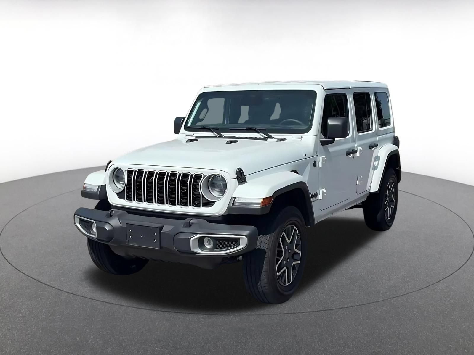 Used 2025 Jeep Wrangler Unlimited Sahara AWD/4WD image 6