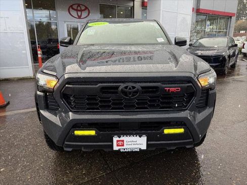 Certified 2025 Toyota Tacoma TRD Off-Road w/ TRD Off Road Upgrade Package image 9
