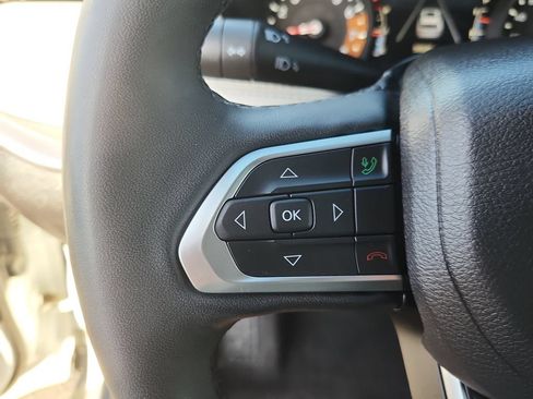 Used 2025 Jeep Compass Limited AWD/4WD image 21