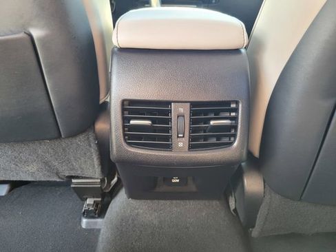 Used 2016 Lexus ES 350 w/ Luxury Package w/Wood Trim FWD image 17