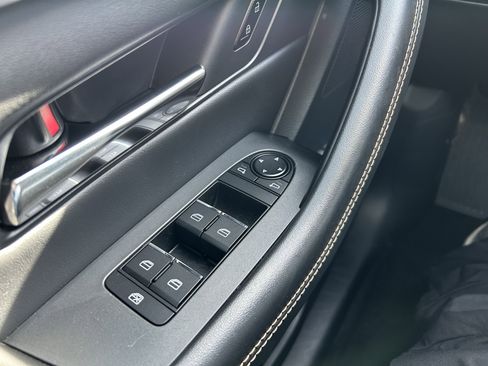 Certified 2025 MAZDA CX-90 3.3 Turbo w/ Preferred Package image 20