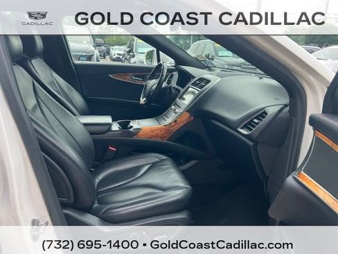 Used 2018 Lincoln MKX Select w/ Select Plus Package AWD/4WD image 7