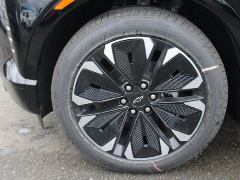 New 2025 Chevrolet Blazer EV RS image 43