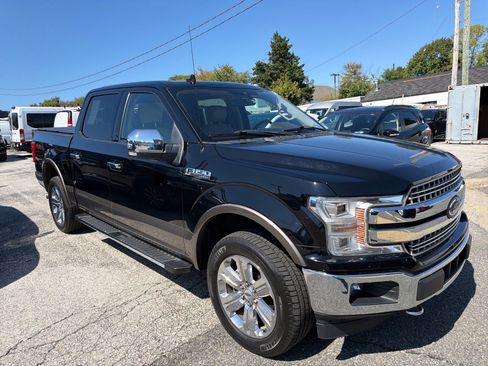 Used 2018 Ford F150 Lariat w/ Equipment Group 502A Luxury AWD/4WD image 3