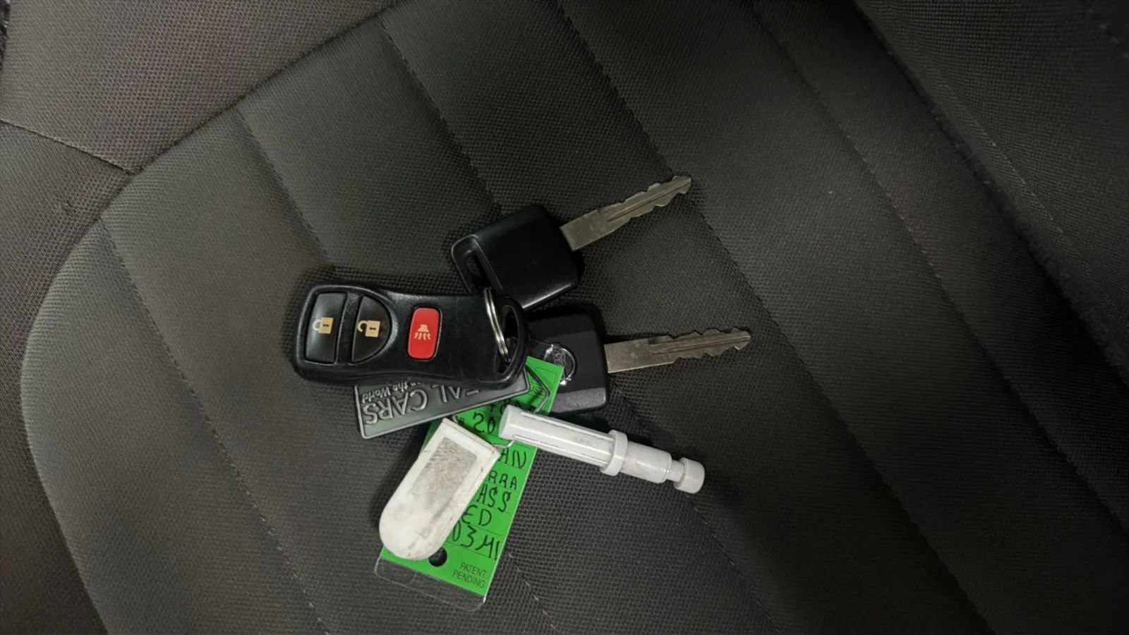 Used 2015 Nissan Xterra PRO-4X w/ Nevada Tow Package AWD/4WD image 23