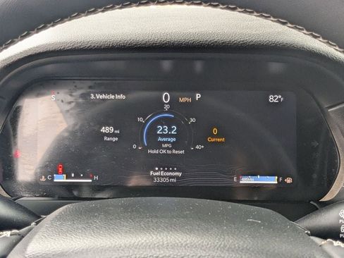 Used 2025 Jeep Grand Cherokee Altitude AWD/4WD image 17