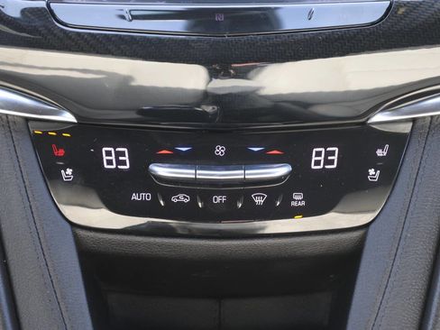 Used 2020 Cadillac XT6 Sport image 22