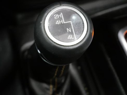 Used 2022 Jeep Wrangler Unlimited Sahara AWD/4WD image 22
