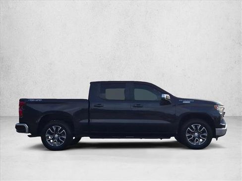 Used 2023 Chevrolet Silverado 1500 LT AWD/4WD image 4