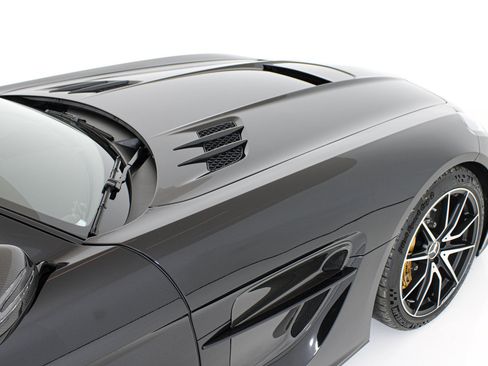 Used 2014 Mercedes-Benz SLS AMG Black Series image 9