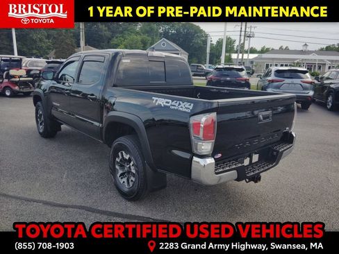 Certified 2023 Toyota Tacoma TRD Off-Road AWD/4WD image 5