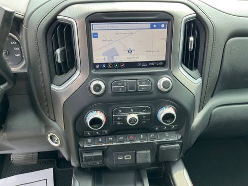 Used 2020 GMC Sierra 2500 Denali w/ Denali Ultimate Package AWD/4WD image 22
