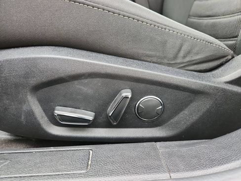 Used 2020 Ford Fusion SE AWD/4WD image 4