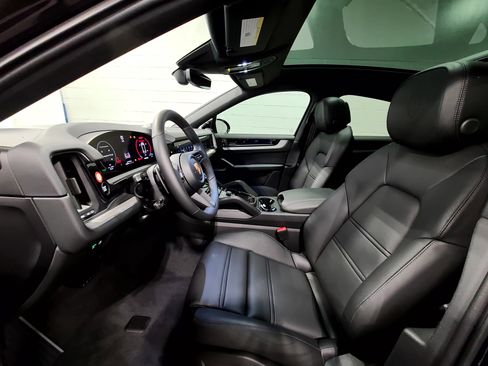 New 2026 Porsche Cayenne Coupe image 15