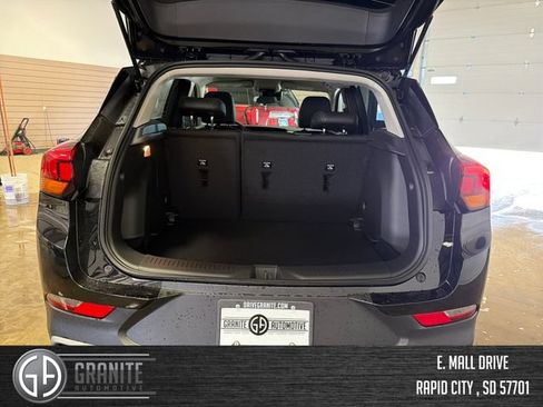 New 2026 Buick Encore GX Preferred w/ Comfort Package AWD/4WD image 23