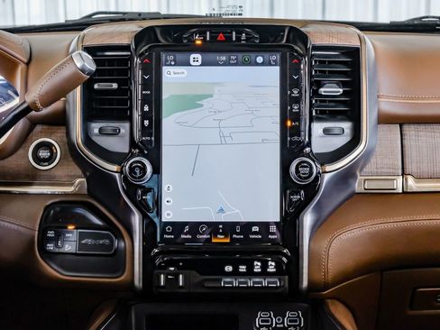 Used 2024 RAM 2500 Limited w/ Safety Group image 26