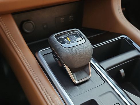 Certified 2022 Nissan Pathfinder Platinum w/ Cargo Package image 15