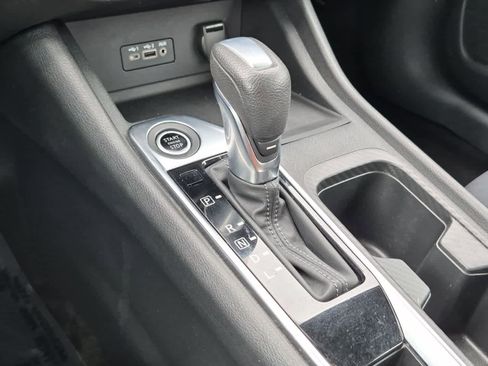 Used 2020 Nissan Sentra SV FWD image 12