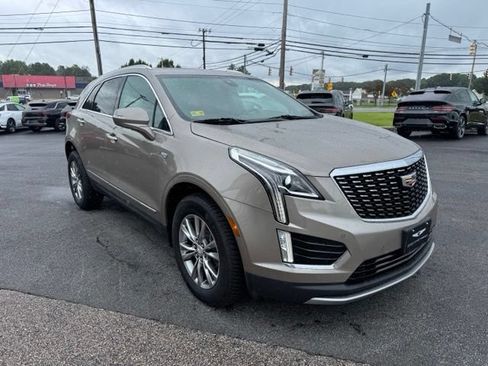 Used 2022 Cadillac XT5 Premium Luxury AWD/4WD image 17