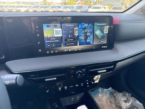 New 2026 Nissan Kicks SR w/ SR Premium Package image 15