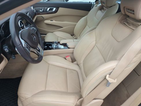 Used 2013 Mercedes-Benz SL 550 image 14