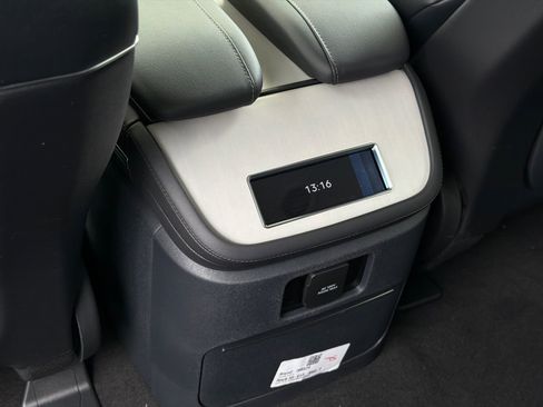 New 2026 Lincoln Navigator L Premier image 18