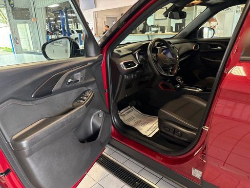 Used 2021 Chevrolet TrailBlazer RS w/ Sun and Liftgate Package image 13