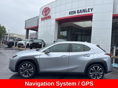 Used 2024 Lexus UX 250h AWD image 3