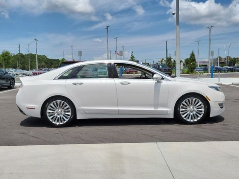 Used 2014 Lincoln MKZ w/ Equipment Group 102A Reserve FWD image 8