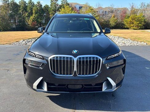New 2026 BMW X7 xDrive40i w/ Premium Package AWD/4WD image 9