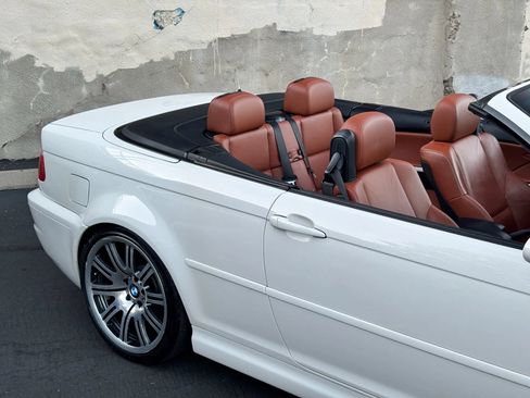 Used 2006 BMW M3 Convertible RWD image 6