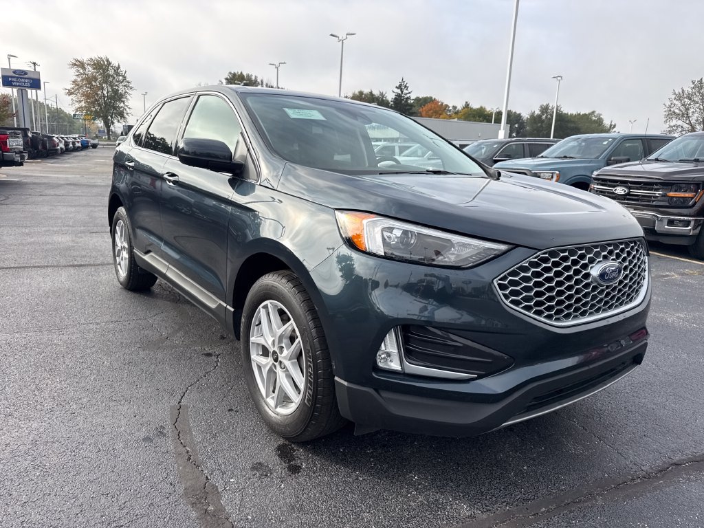 Used 2024 Ford Edge SEL w/ Convenience Package AWD/4WD image 4