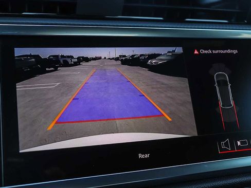 Used 2025 Audi Q3 2.0T Premium w/ Convenience Package image 21