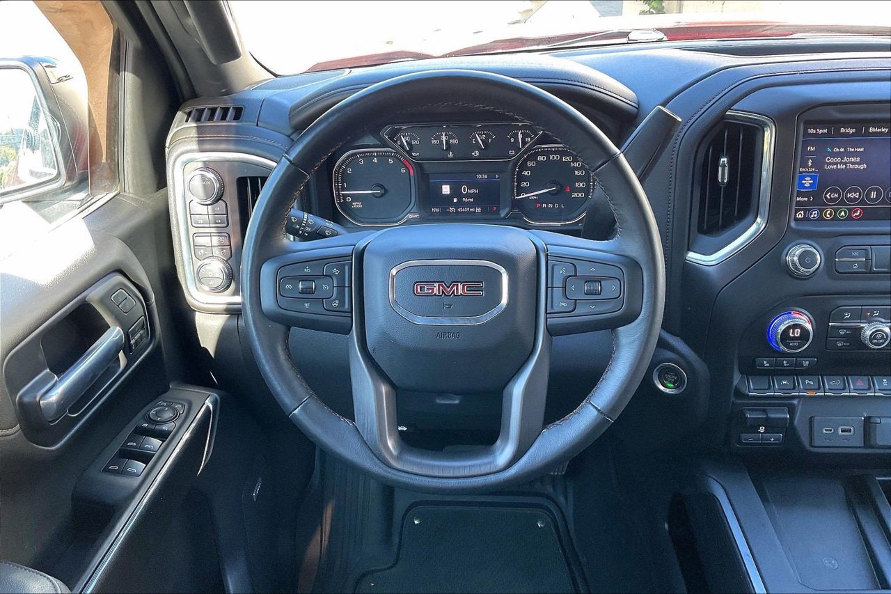 Used 2022 GMC Sierra 1500 AT4 w/ AT4 Premium Package AWD/4WD image 9