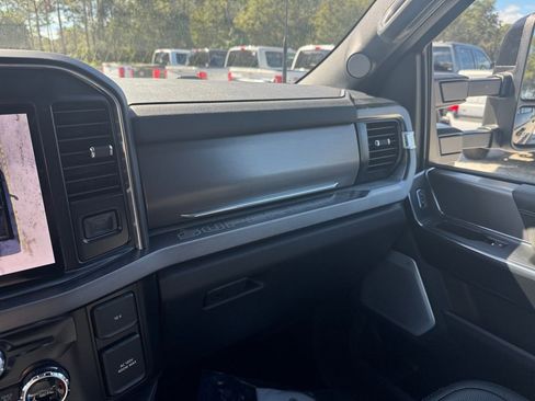 New 2026 Ford F350 Platinum image 37