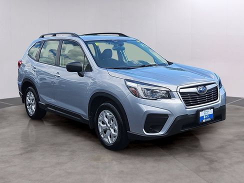 Used 2021 Subaru Forester AWD/4WD image 3
