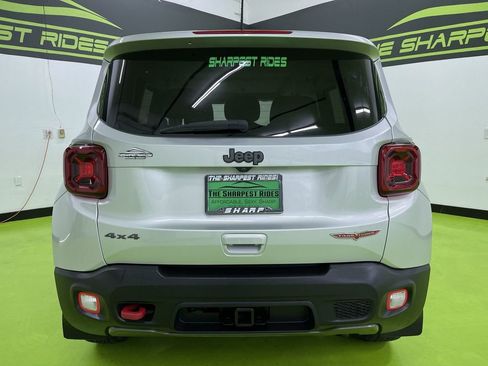 Used 2019 Jeep Renegade Trailhawk image 8
